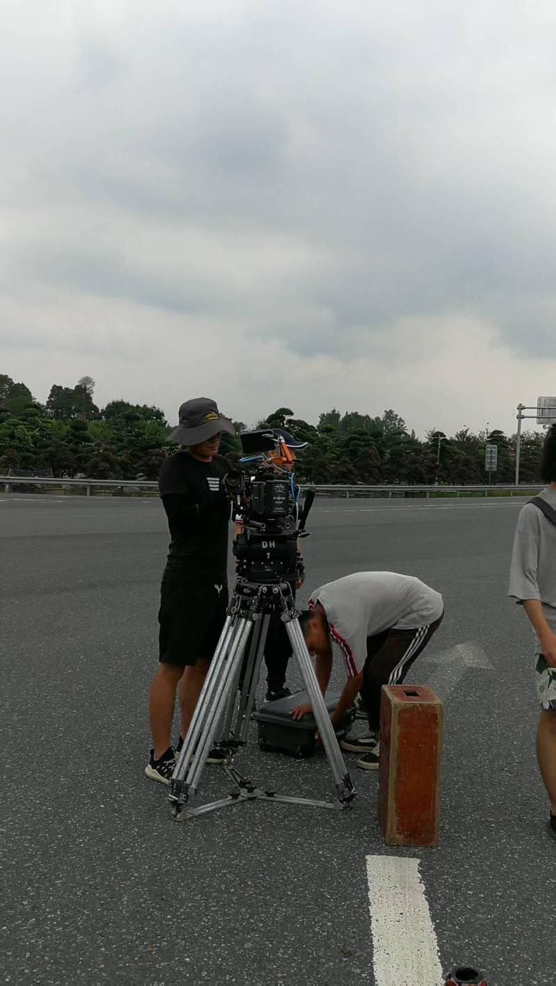 大悟县TVC拍摄公司：唤醒集体记忆，构建跨代际沟通桥梁